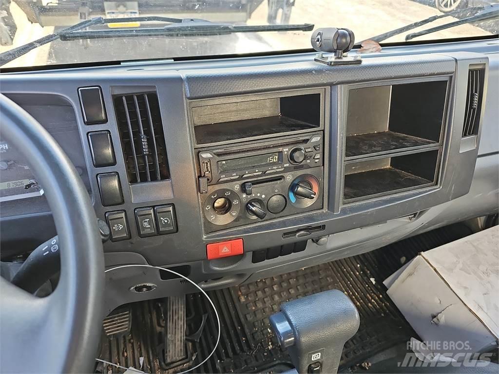 Isuzu NPR HD Skapbiler