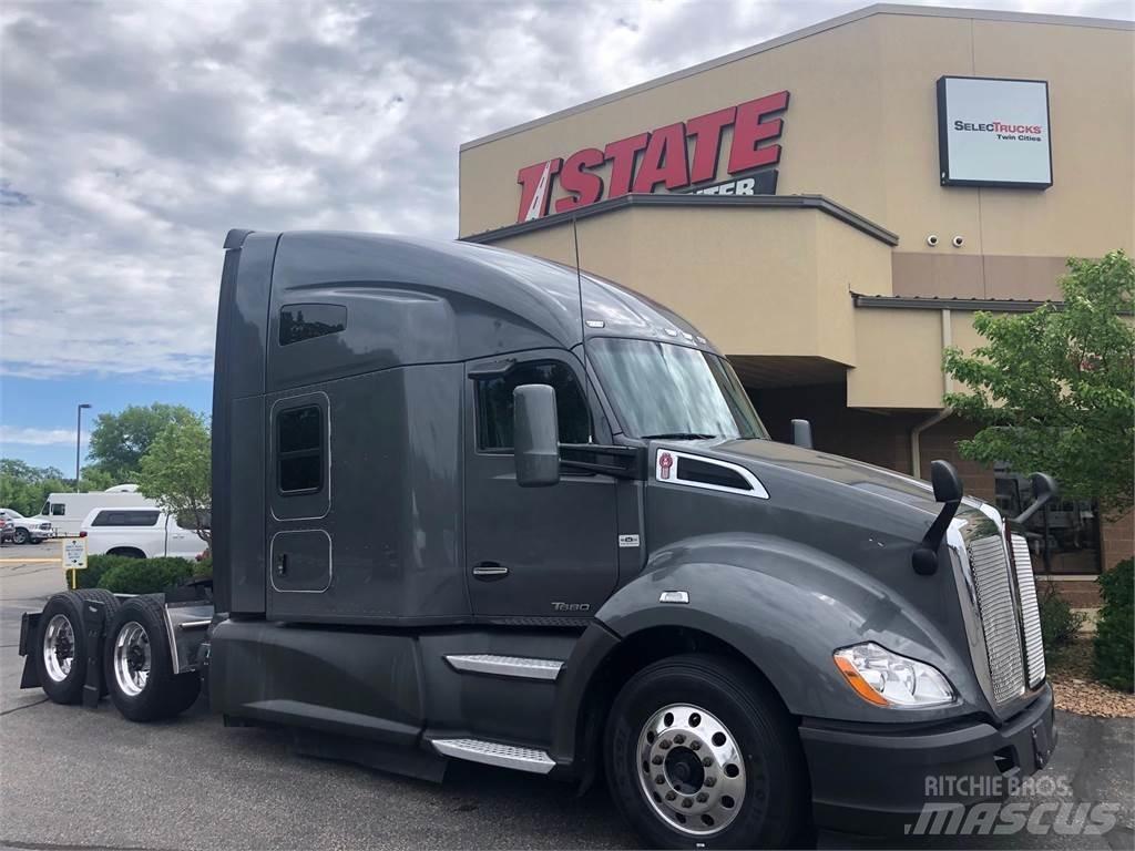 Kenworth T680 Trekkvogner