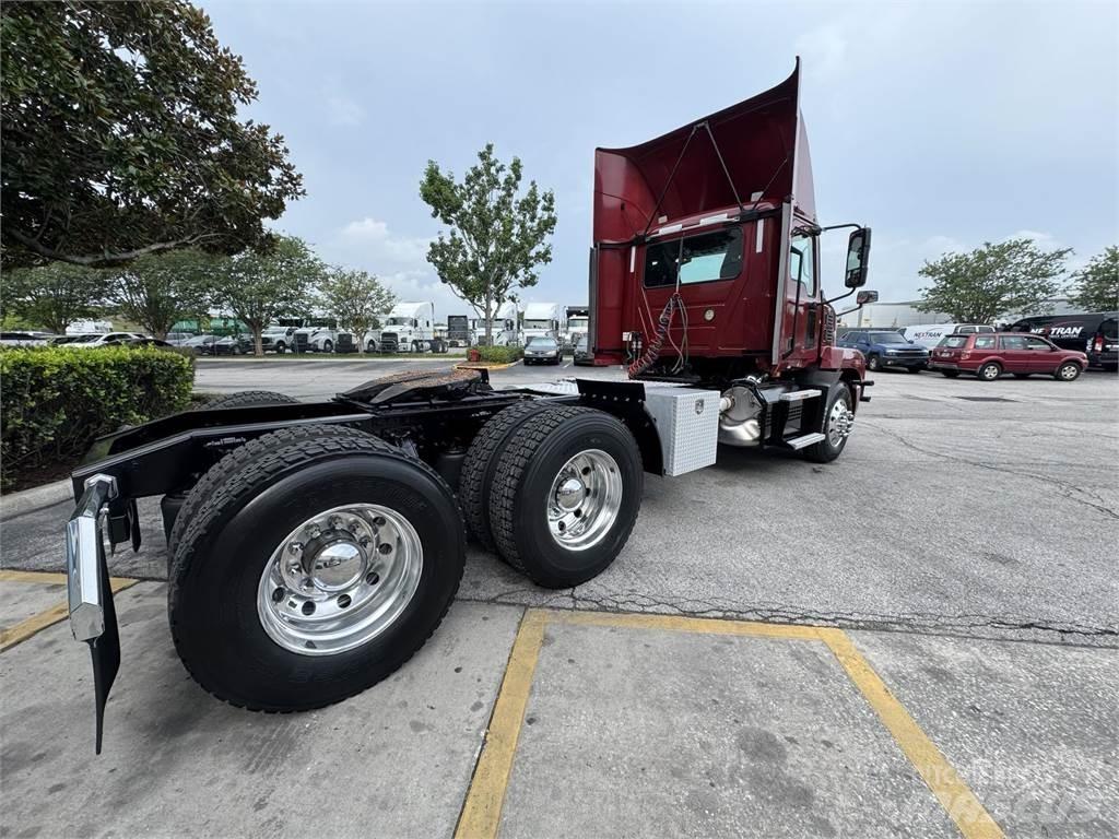 Mack AN64T Trekkvogner