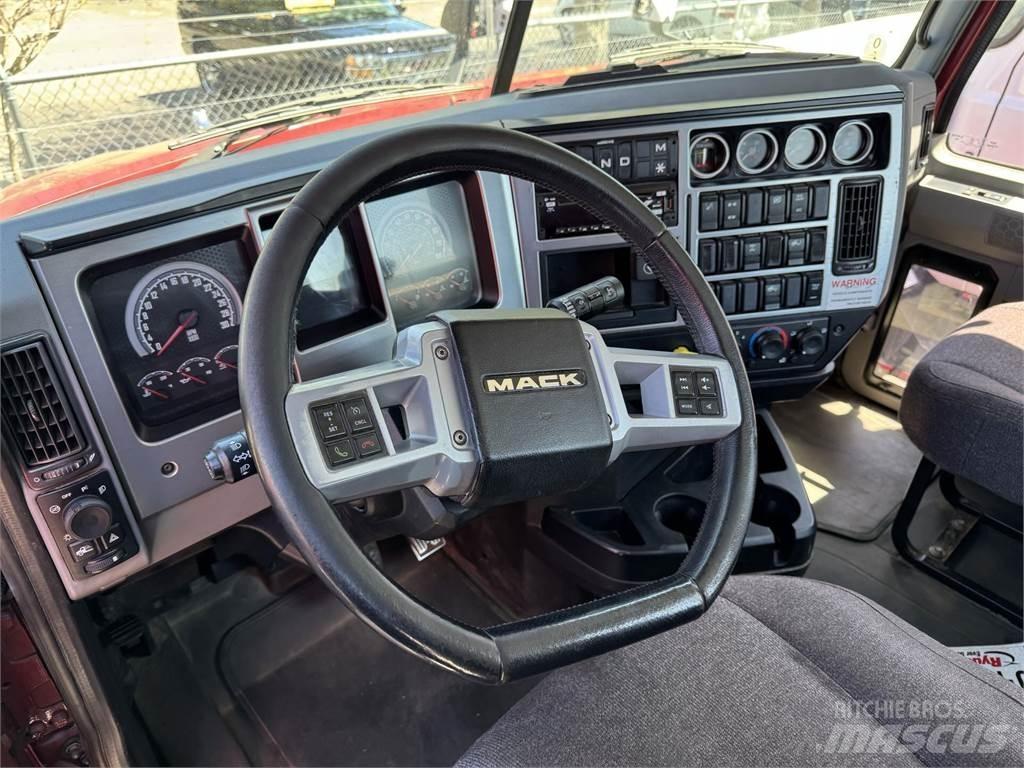 Mack AN64T Trekkvogner