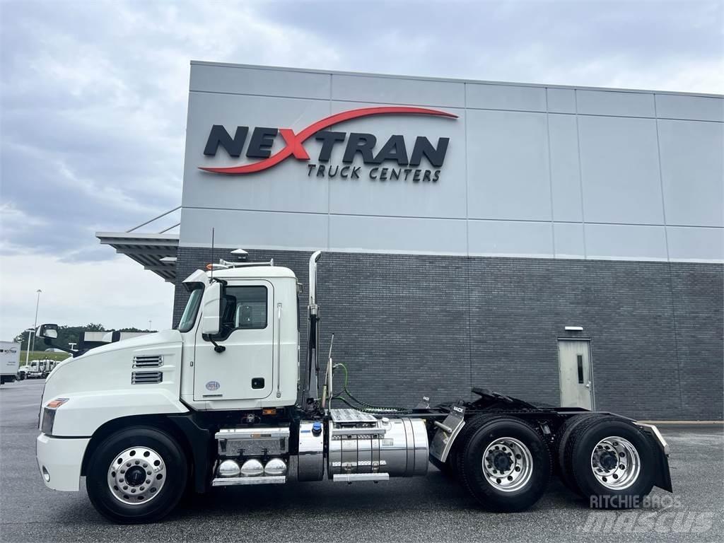 Mack AN64T Trekkvogner