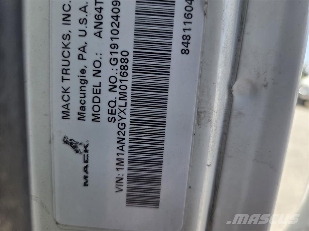 Mack AN64T Trekkvogner