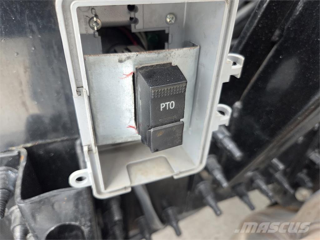 Mack AN64T Trekkvogner