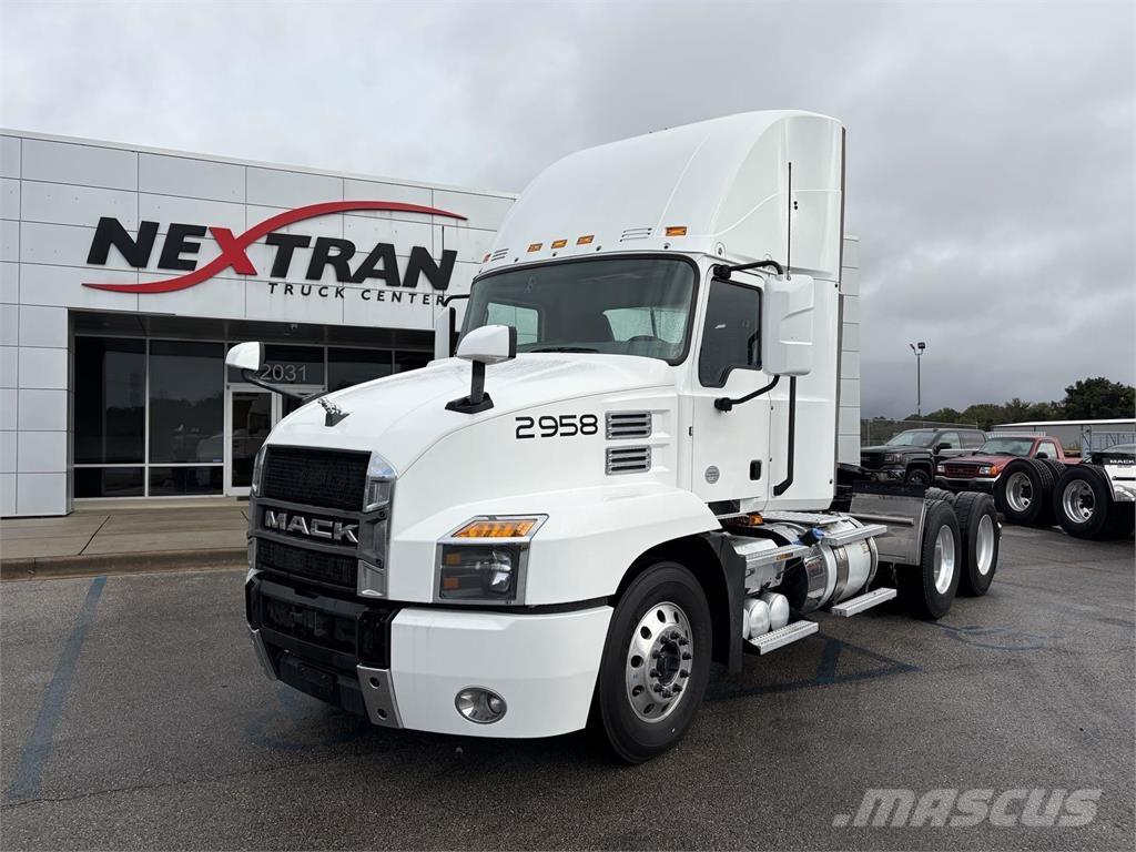 Mack AN64T Trekkvogner