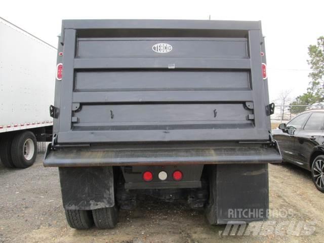 Mack GR64F Tippbil