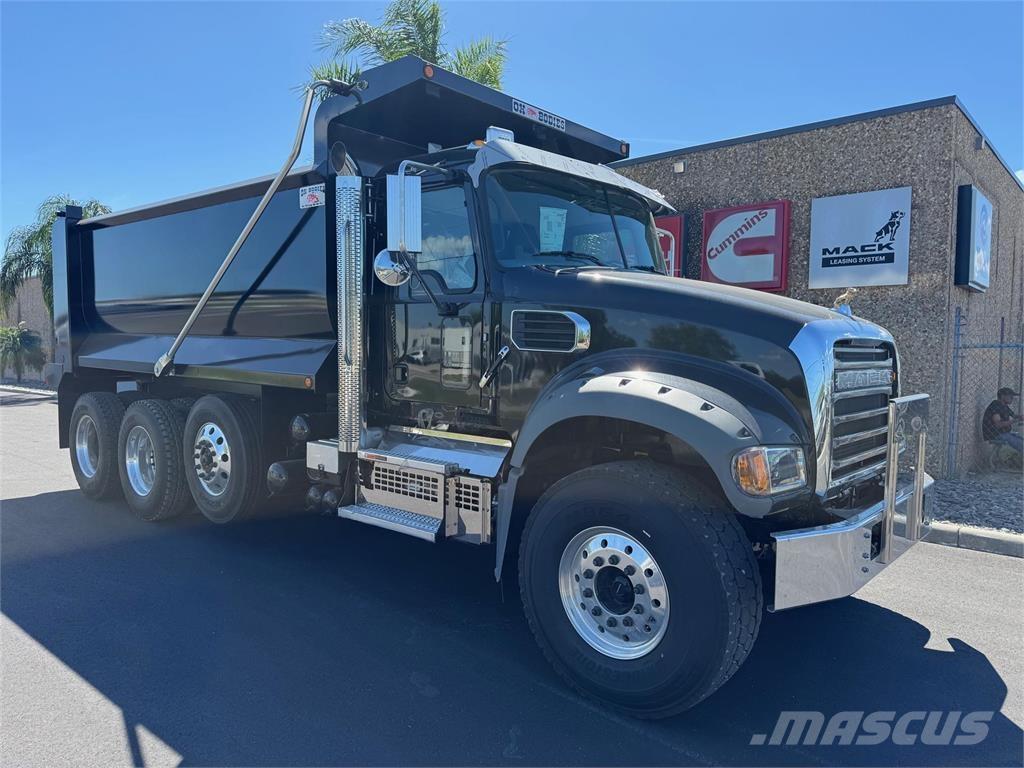 Mack GR84FR Tippbil