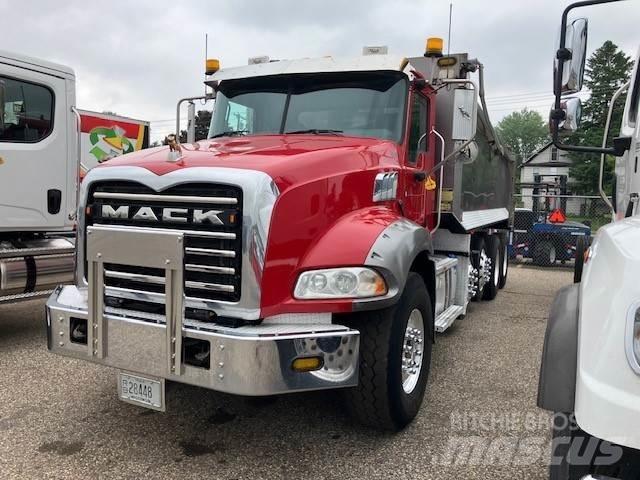 Mack GU800 Chassis