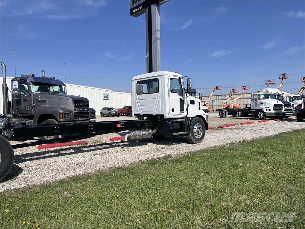 Mack MD6 42R Chassis