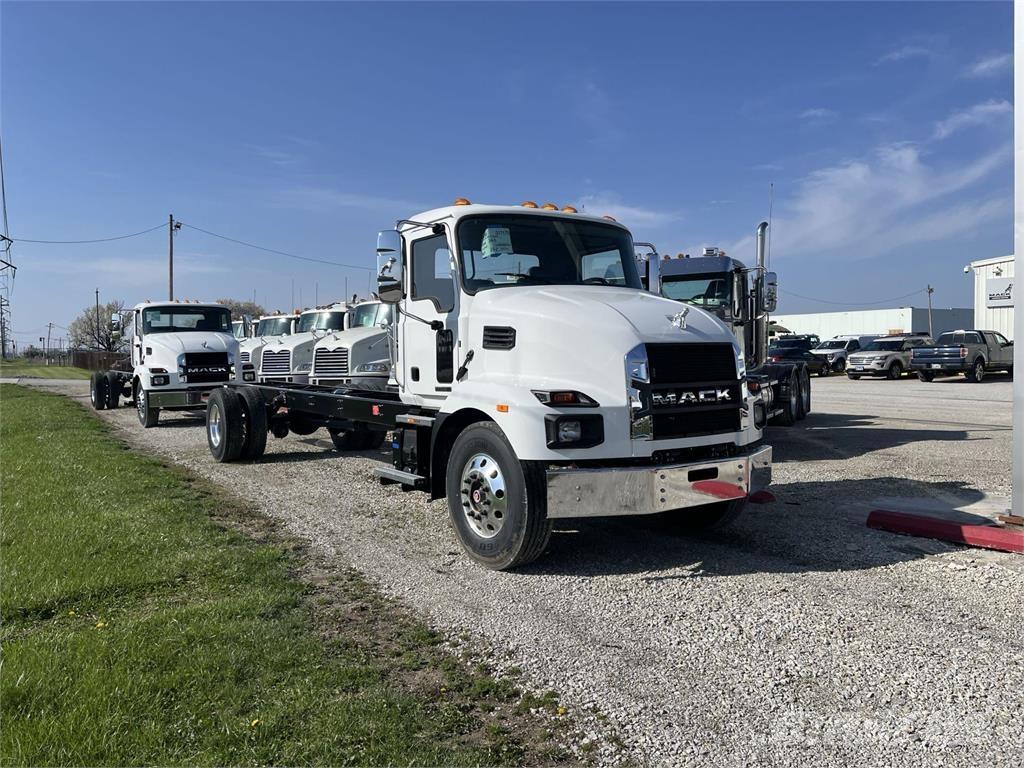 Mack MD6 42R Chassis