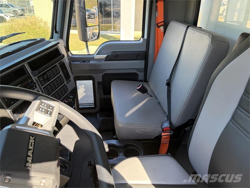 Mack MD6 42R Skapbiler