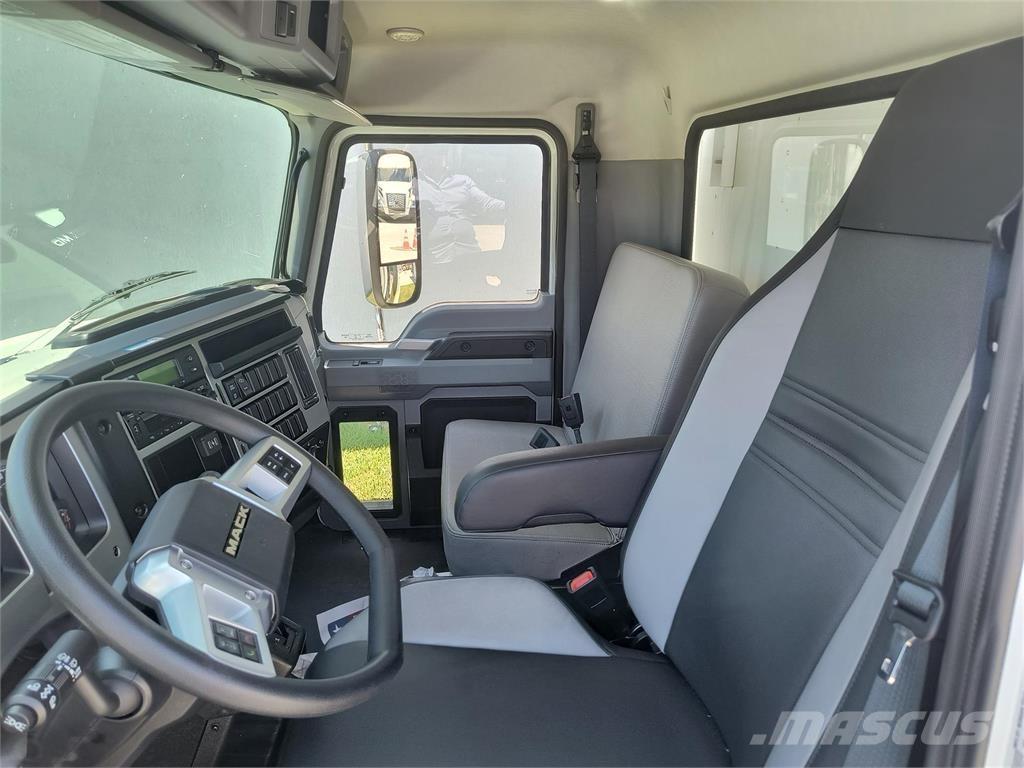 Mack MD6 42R Skapbiler