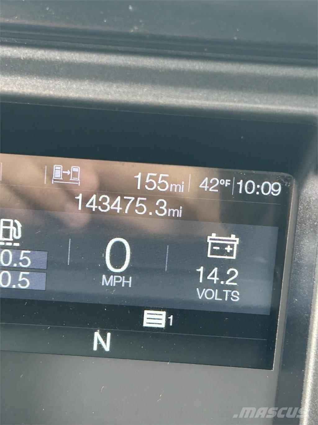 Mack MD642 Skapbiler