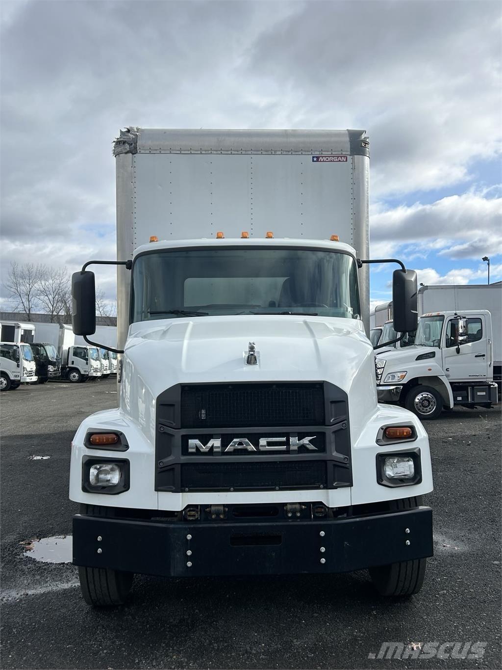 Mack MD642 Skapbiler