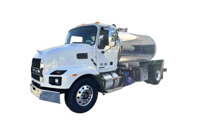 Mack MD7 42R Andre lastebiler