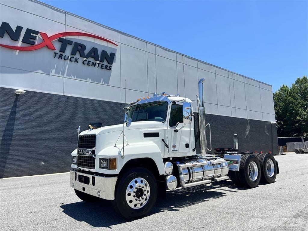 Mack PI64T Trekkvogner