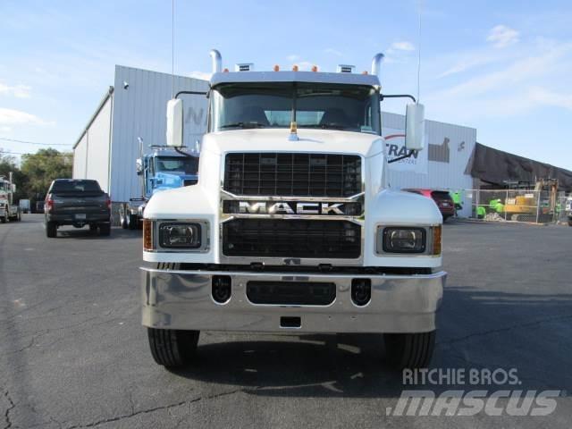 Mack PI64T Trekkvogner