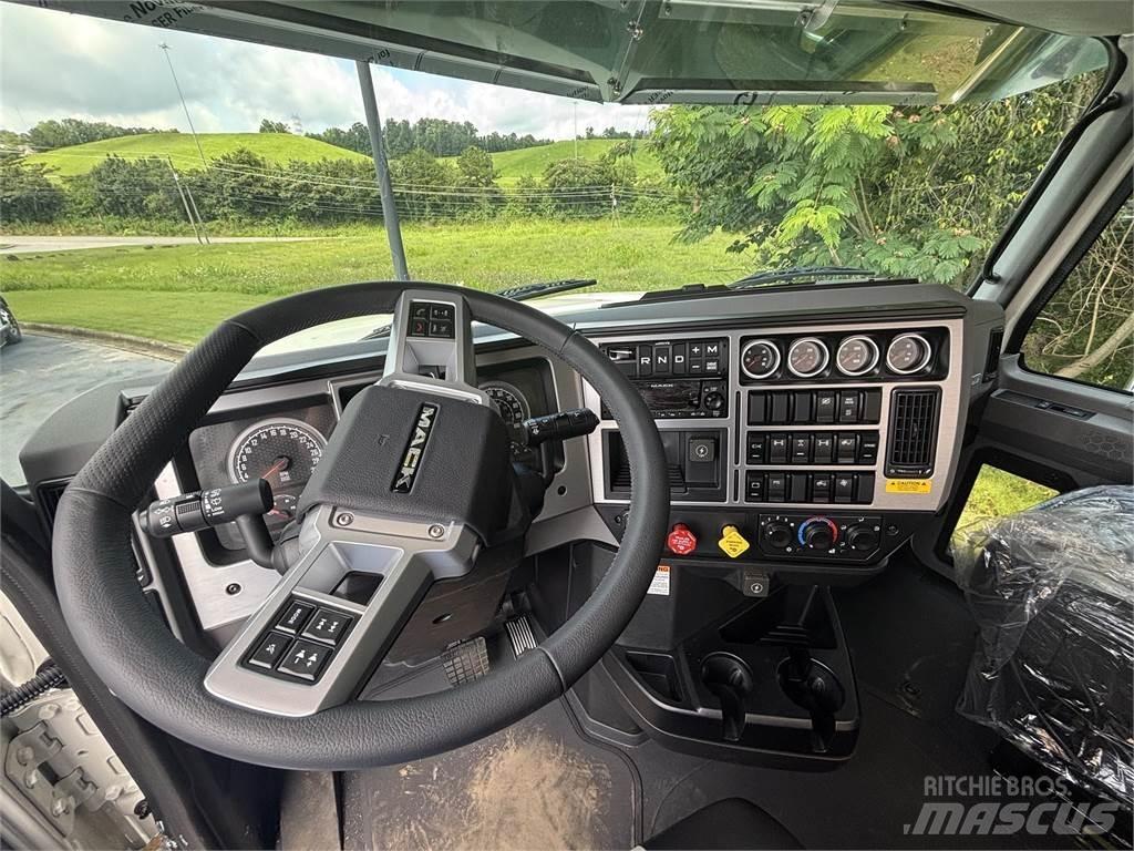 Mack PI64T Trekkvogner