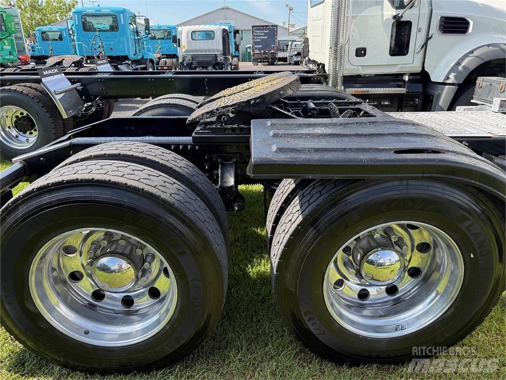 Mack PI64T Trekkvogner