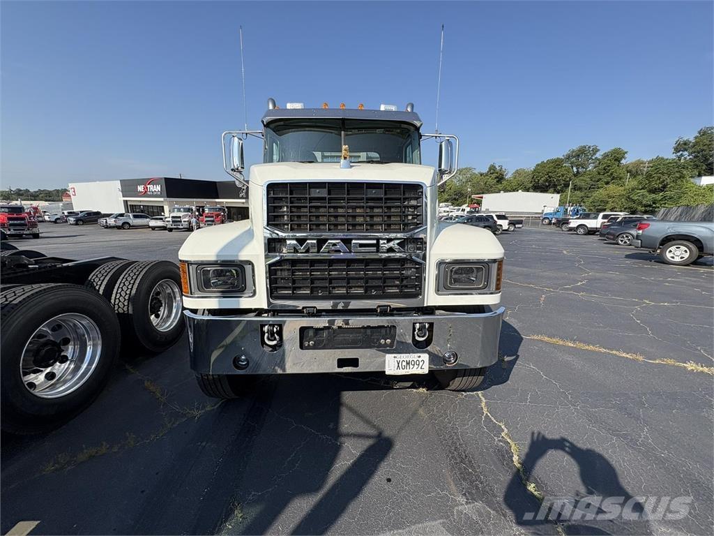 Mack PI64T Trekkvogner