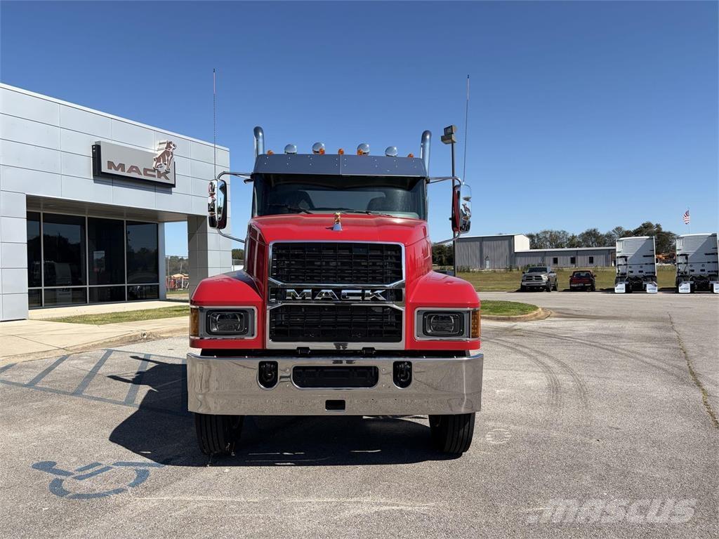 Mack PI64T Trekkvogner