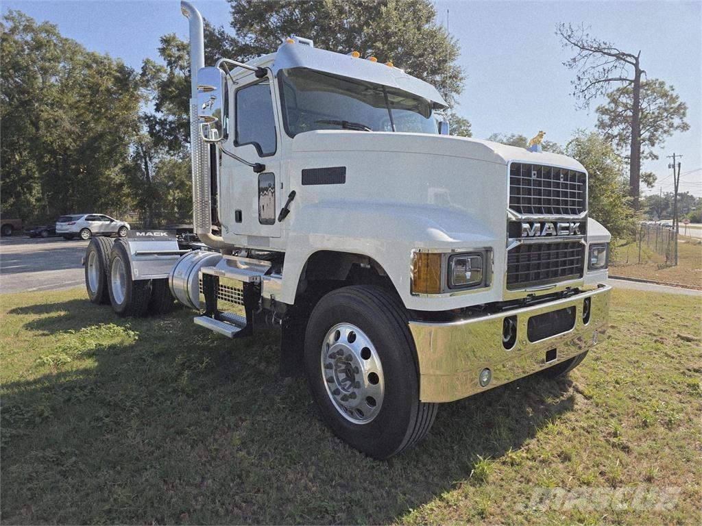 Mack PI64T Trekkvogner