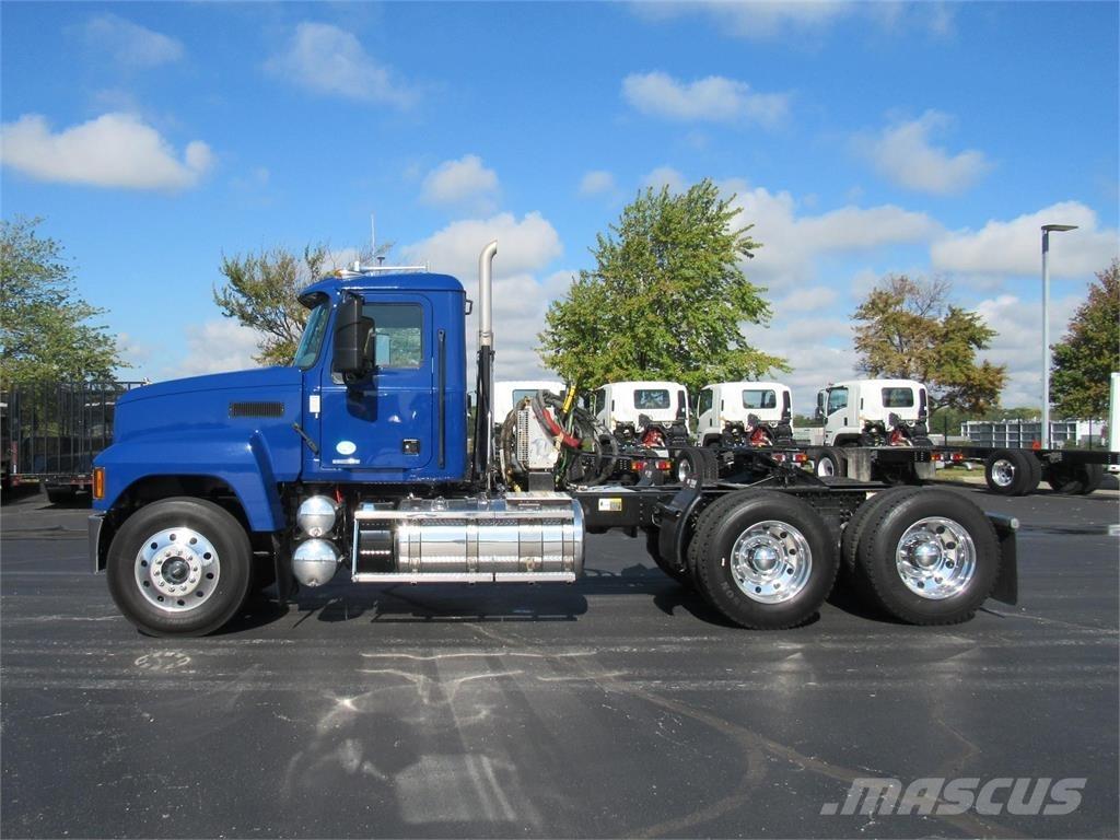 Mack PI64T Trekkvogner