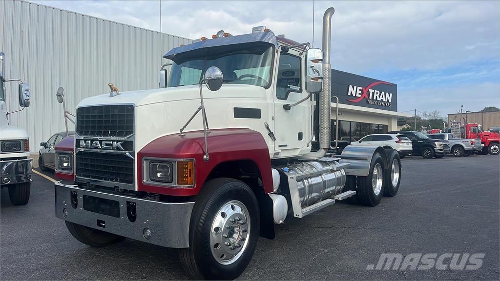 Mack PI64T Trekkvogner