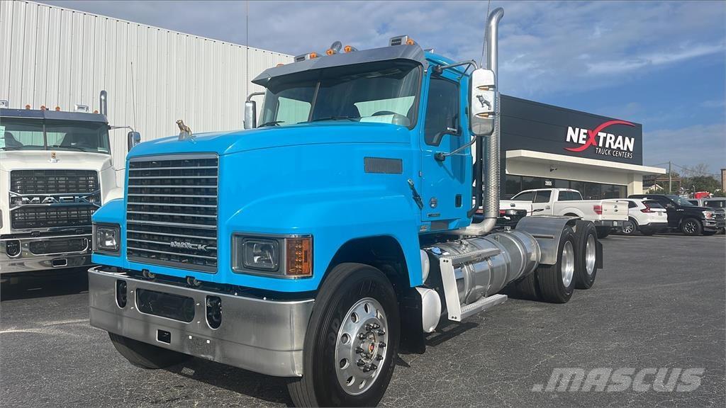 Mack PI64T Trekkvogner