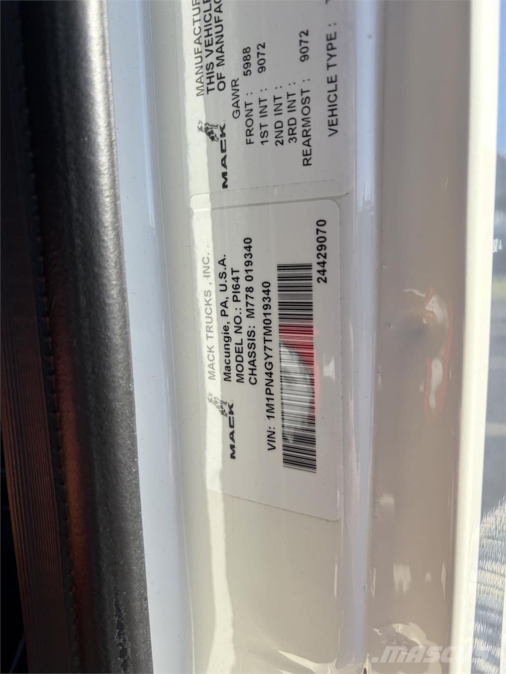 Mack PI64T Trekkvogner