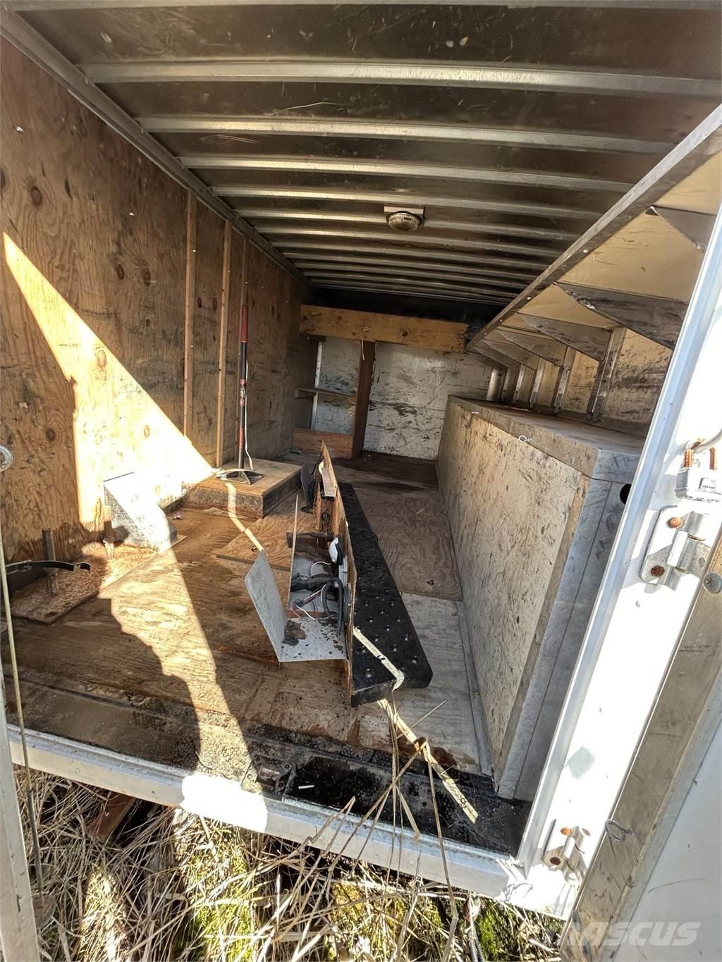  utilimaster 15 Foot Andre lastebiler