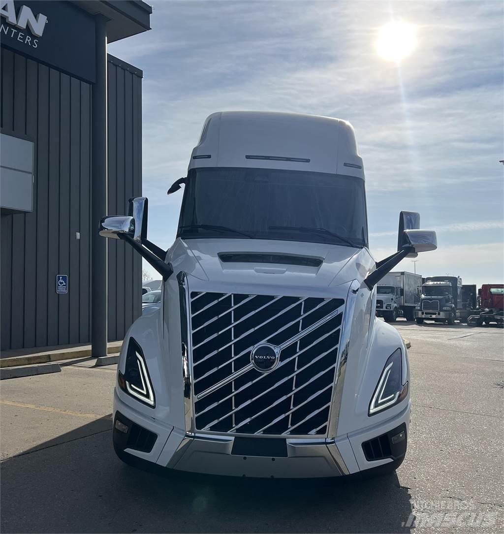 Volvo NEW VNL860 Trekkvogner