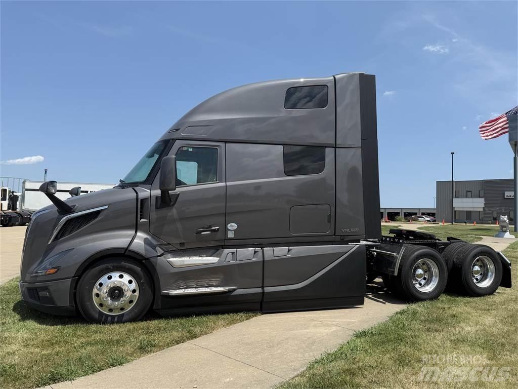 Volvo NEW VNL860 Trekkvogner