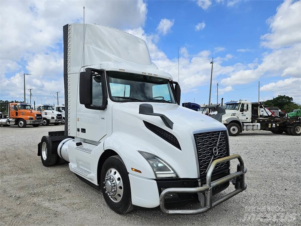 Volvo VNL42T300 Trekkvogner