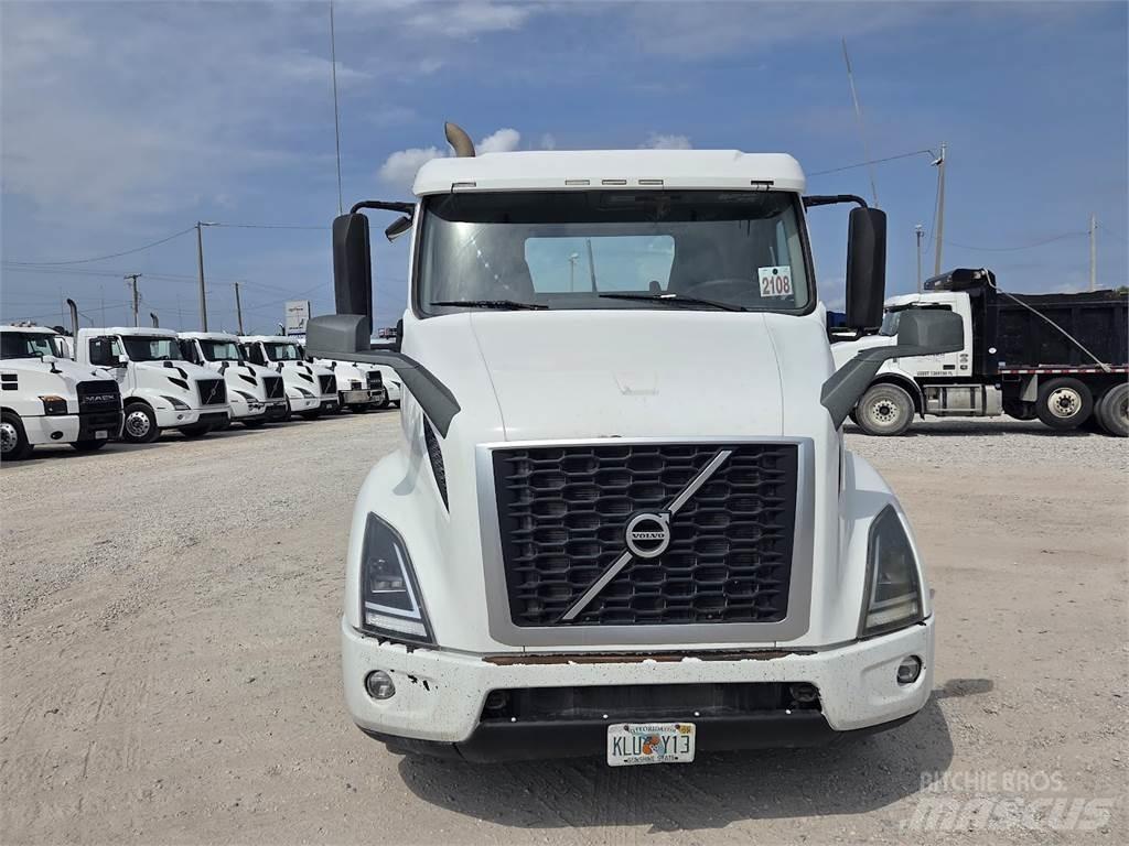 Volvo VNL64T300 Trekkvogner