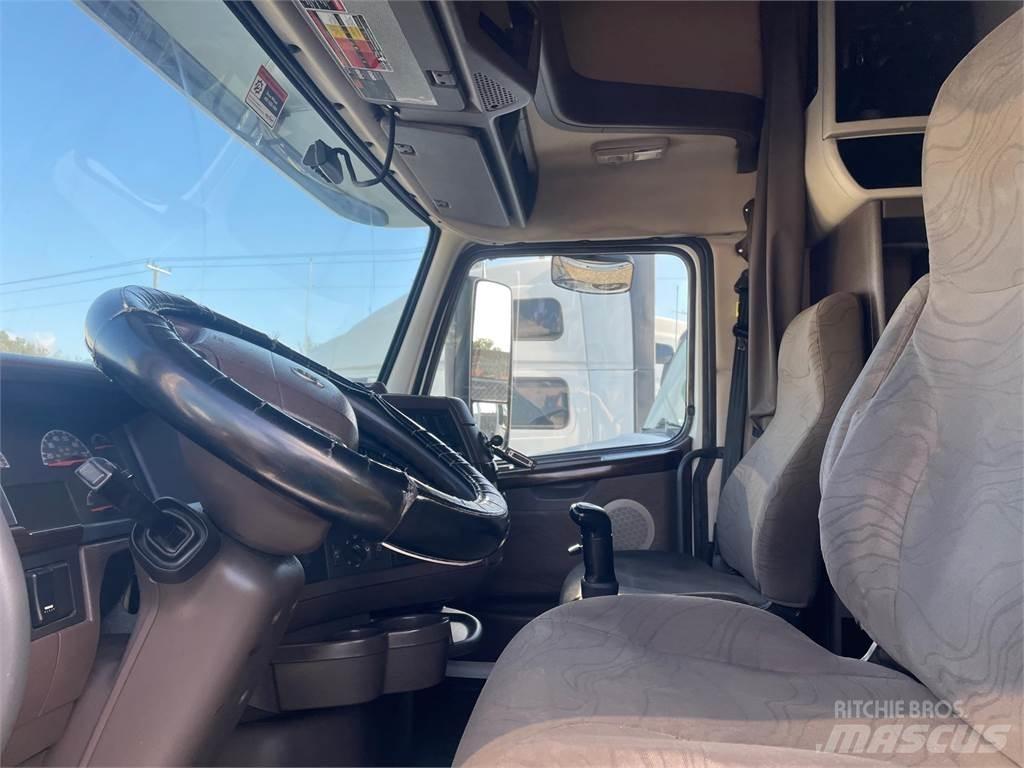 Volvo VNL64T670 Trekkvogner