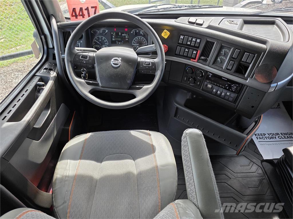 Volvo VNL64T760 Trekkvogner