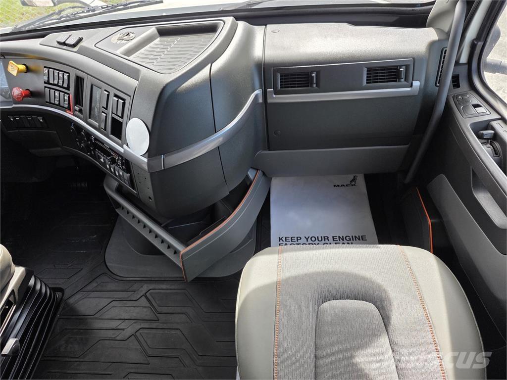 Volvo VNL64T760 Trekkvogner