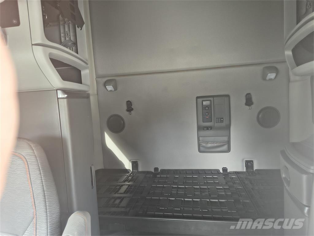 Volvo VNL64T760 Trekkvogner