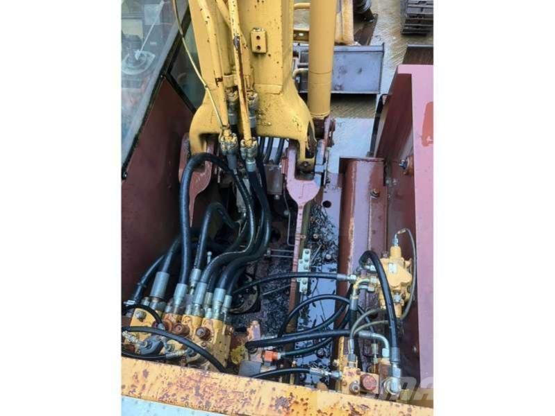 CASE 888CK Beltegraver