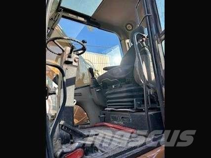 CASE WX210 Hjulgravere