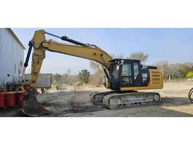 CAT 323F Beltegraver