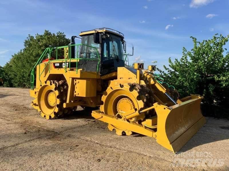 CAT 825H Avfallspresser