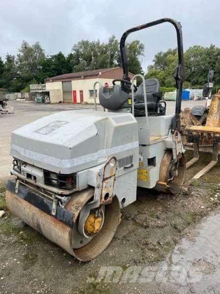 CAT CB224 Hjullaster til komprimering