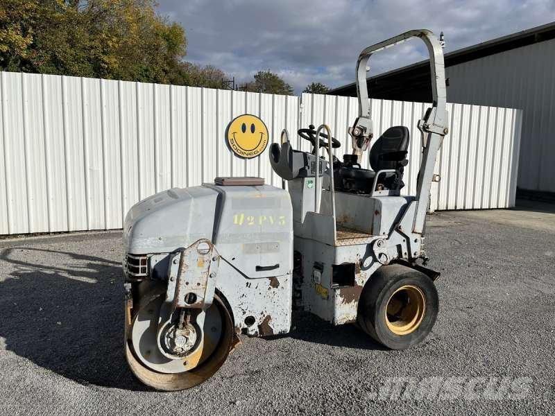 CAT CB225E Hjullaster til komprimering