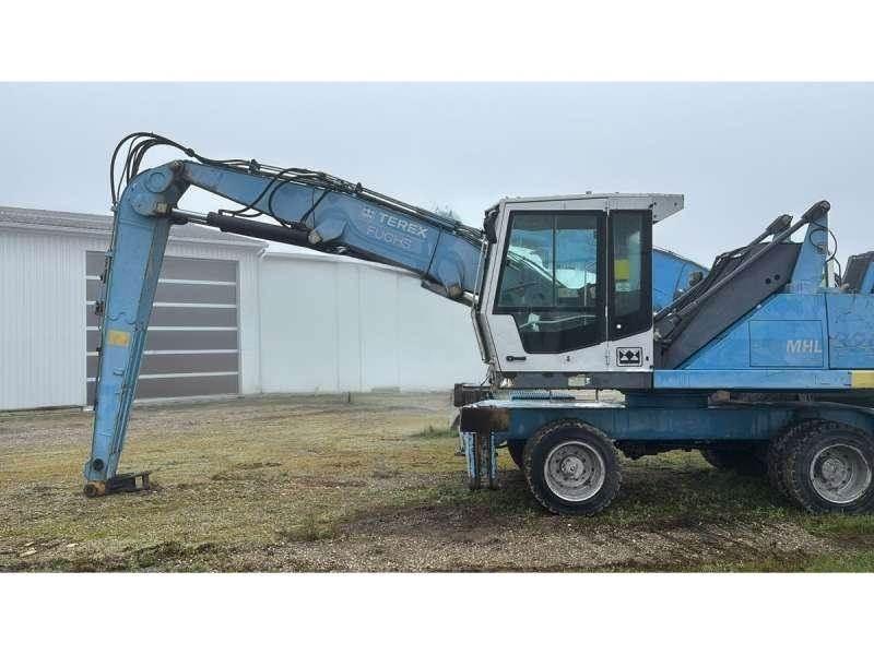 Fuchs MHL320 Gravemaskiner for avfallshåndtering