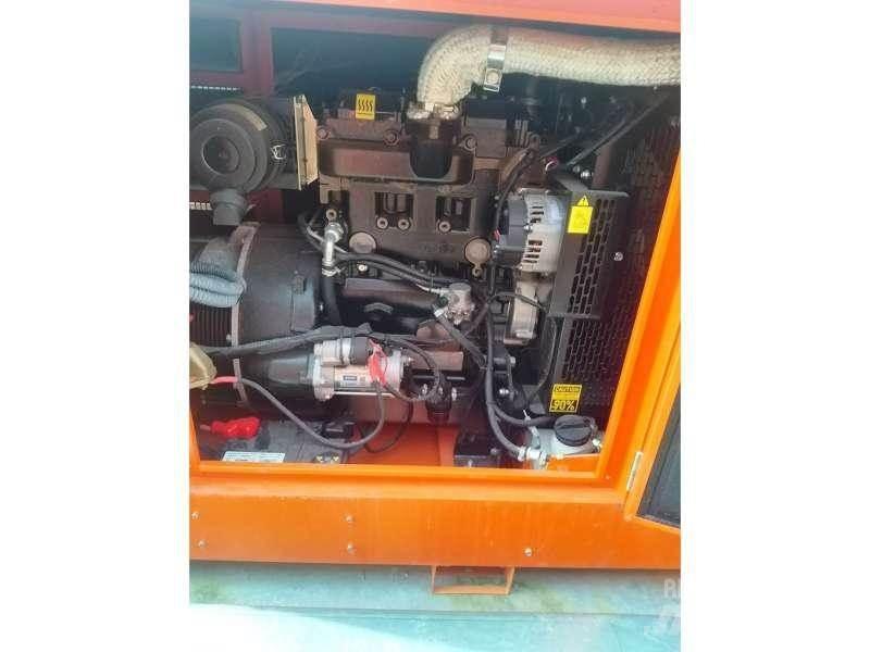  Gruau 22 KVA Diesel Generatorer