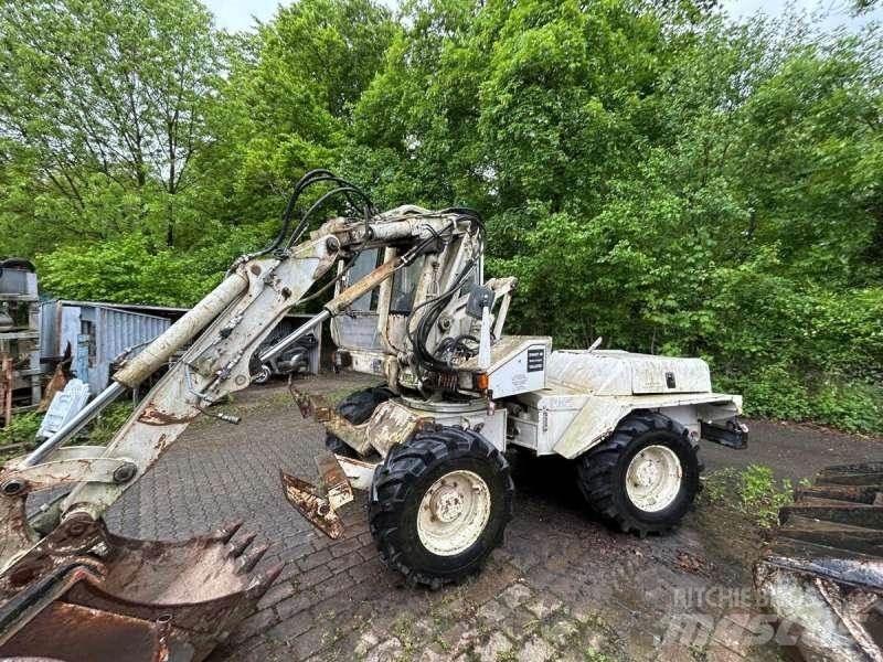Mecalac 8CXI Hjulgravere