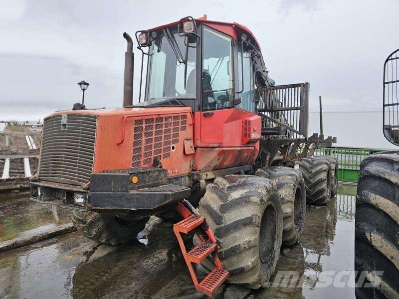 Valmet 840.4 Traktor med skogsutstyr