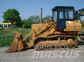 Komatsu D53S Beltelastere