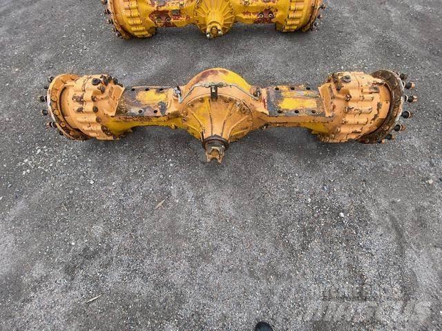 CASE 821 c axles Aksler